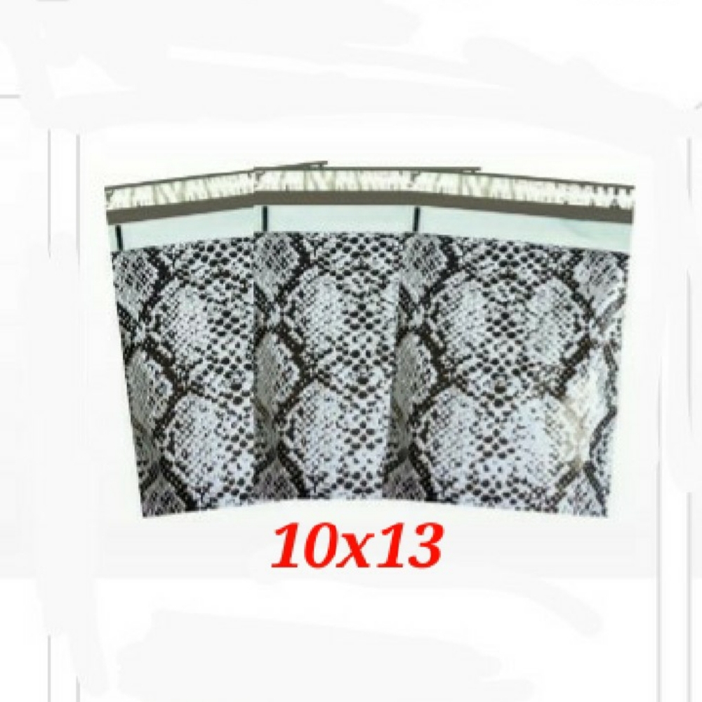 10x13 Snakeskin Mailers. Price is firm! - Picture 12 of 12